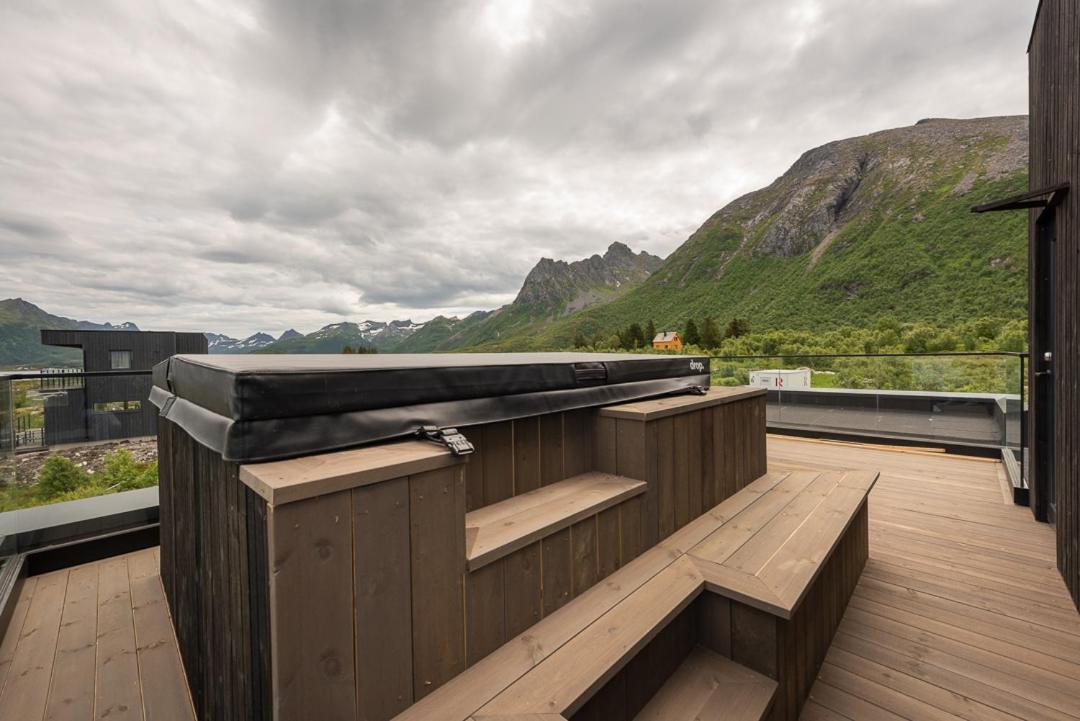 Hoda Cabin - Luxury Lodge With Jacuzzi And Sauna Lyngværet エクステリア 写真